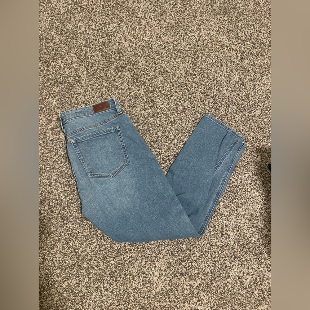 Hollister Mom Jeans, Size W32 L27